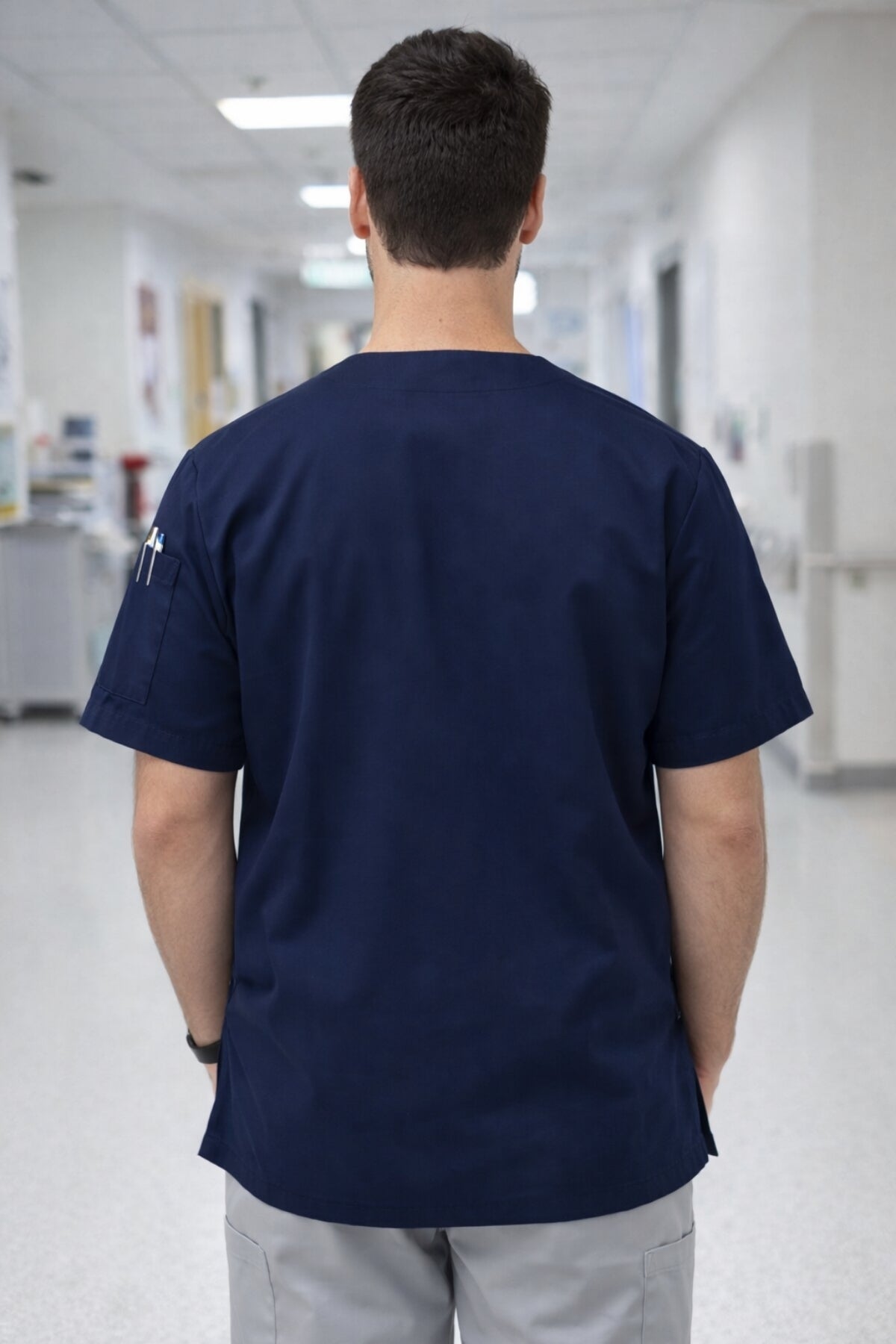 Erkek lacivert scrubs üst medikal giyim rahat kesim doktor scrubs forma